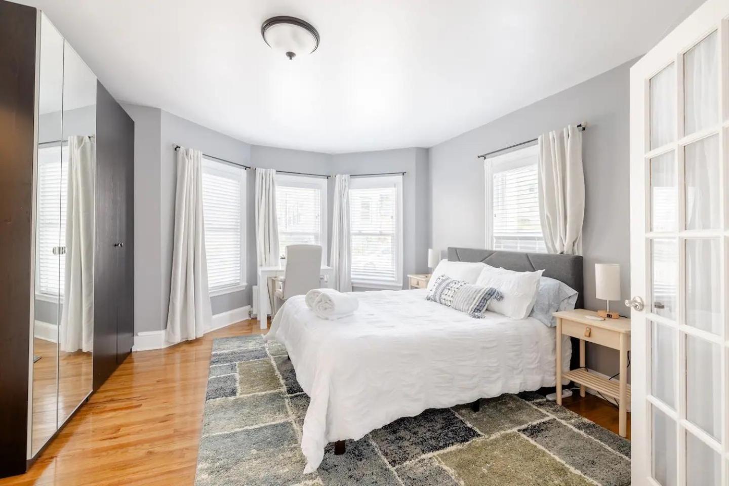 Bright Spacious Apartment - 2 Bedroom 2 Ba Portland Exterior photo